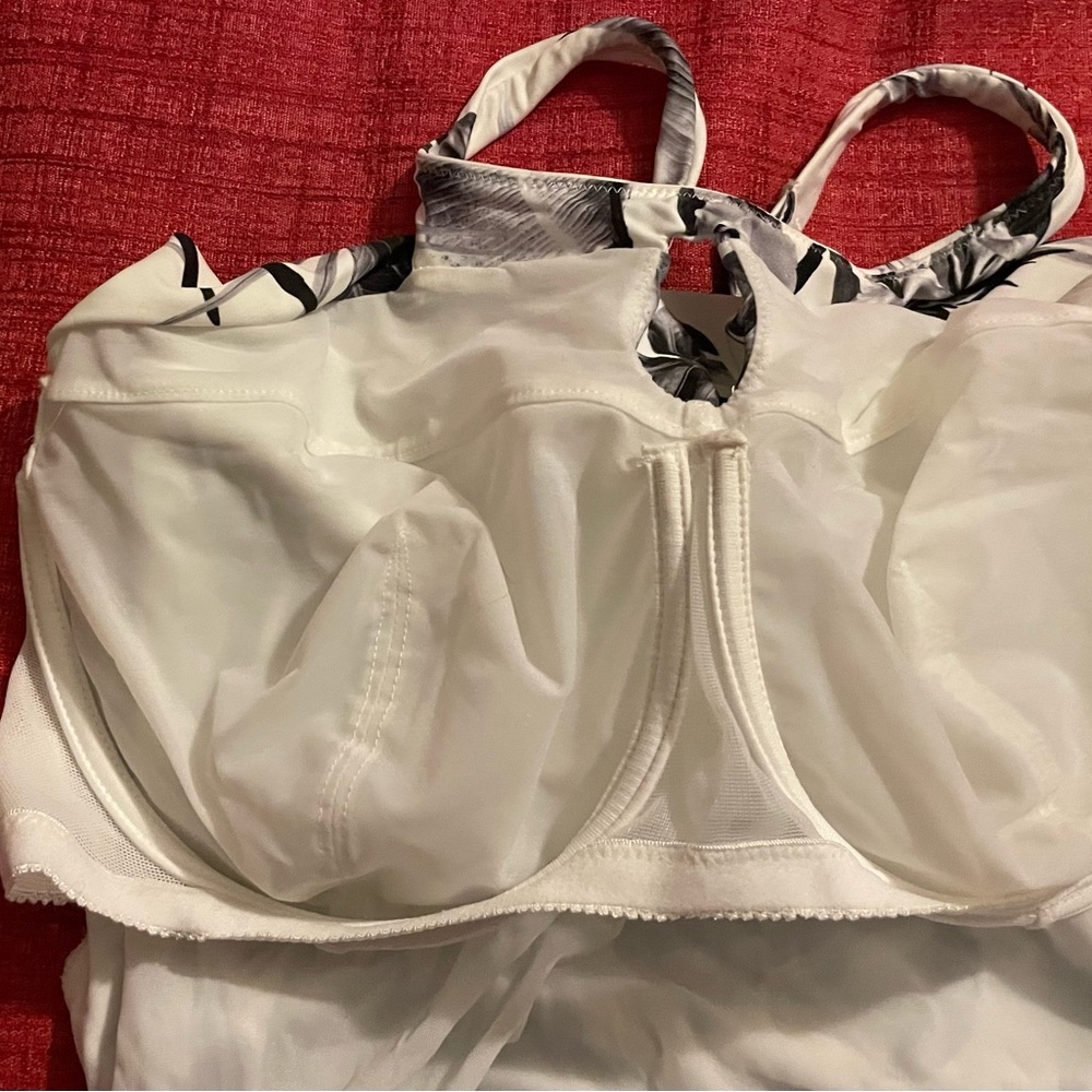 Fantasie Cocoa Island
High Neck Swimsuit - Picture 5 of 7